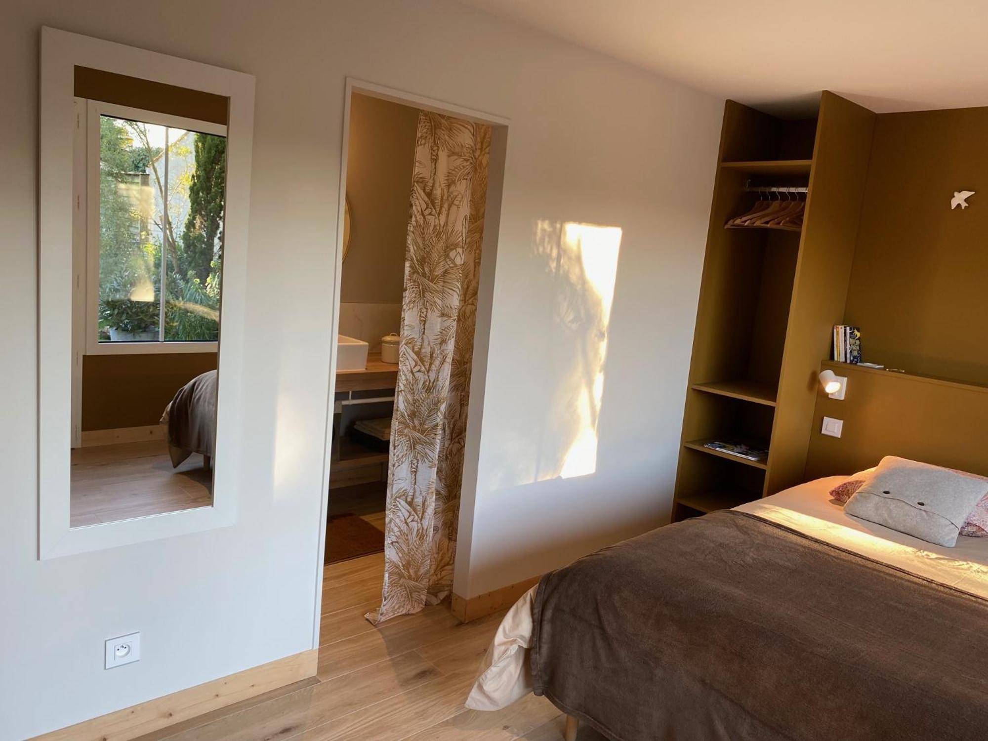 Maison M, Chambre Privee Acces Jardin Piscine Et Jacuzzi Pres De La Rochelle Ла-Рошель Номер фото